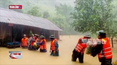 Quảng Bình: hơn 15 nghìn nhà dân bị ngập sâu trong nước