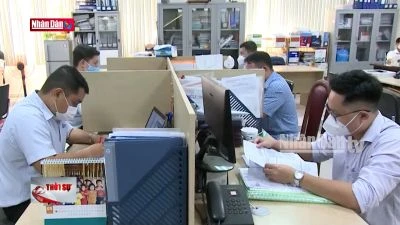 Khắc phục những bất cập trong chính sách tiền lương