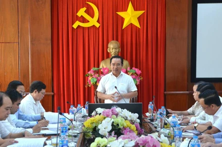 Bí thư Tỉnh ủy Long An Nguyễn Văn Được làm việc với các sở, ngành, huyện Bến Lức và nhà đầu tư các công trình trọng điểm.