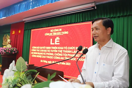 Chủ tịch Ủy ban nhân dân tỉnh Sóc Trăng Trần Văn Lâu phát biểu chỉ đạo tại buổi lễ.