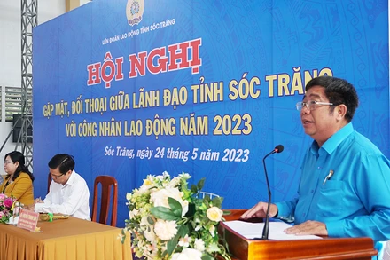 Chủ tịch Liên đoàn Lao động tỉnh Sóc Trăng Nguyễn Thanh Sơn phát biểu tại Hội nghị.