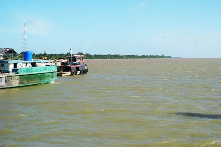 Vùng biển Sóc Trăng có trữ lượng cát phong phú đủ sức phục vụ các dự án xây dựng đường cao tốc. 