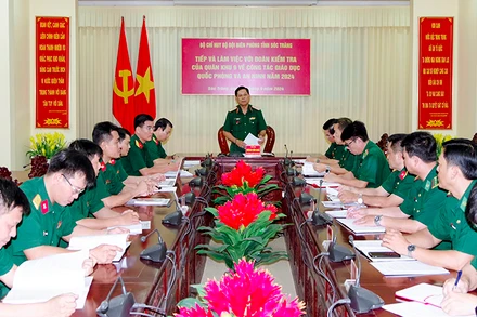 Thiếu tướng Quách Văn Nhỏ phát biểu kết luận buổi kiểm tra