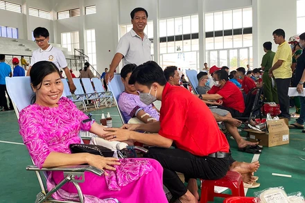 Người dân Vĩnh Châu (Sóc Trăng) tích cực tham gia ngày hội hiến máu năm 2023