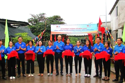 Tỉnh đoàn Long An khánh thành và bàn giao đường Thanh niên kiểu mẫu. 