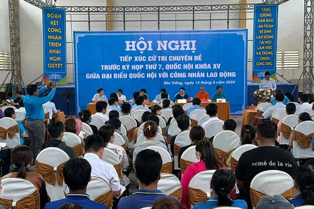 Sóc Trăng tiếp xúc cử tri là công nhân, người lao động