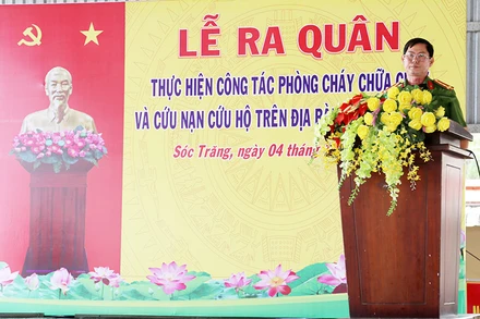 Đại tá Trần Văn Hòa, Phó Giám đốc Công an tỉnh phát biểu tại buổi lễ.