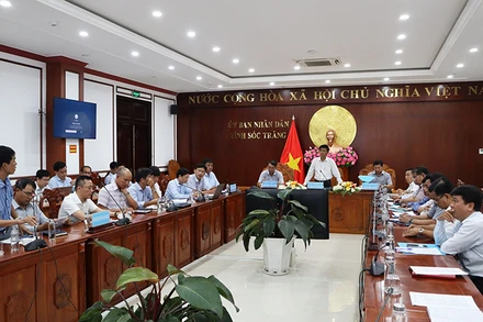 Lãnh đạo tỉnh Sóc Trăng họp bàn thúc đẩy tiến độ Dự án Tuyến đường trục phát triển kinh tế đông- tây của tỉnh 