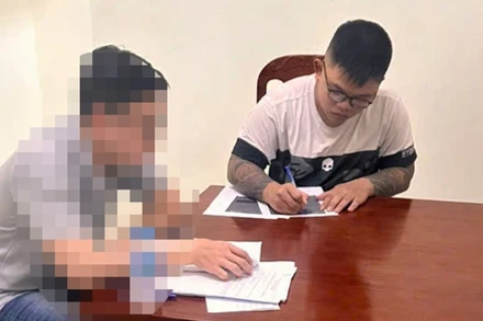 Đối tượng Nguyễn Tiến Đạt khai nhận tại cơ quan công an.