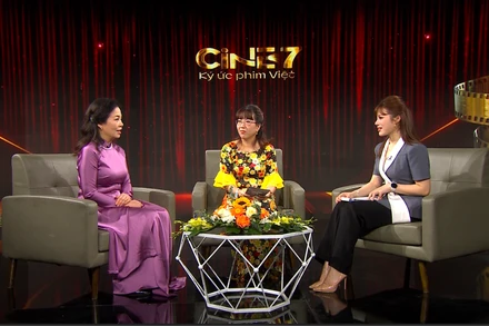 Tiến sĩ Ngô Anh Đào (con gái cố Nghệ sĩ nhân dân Thụy Vân) và Tiến sĩ Ngô Phương Lan chia sẻ về bộ phim "Nổi gió" trong Chương trình Cine7. (Ảnh: Chương trình cung cấp)