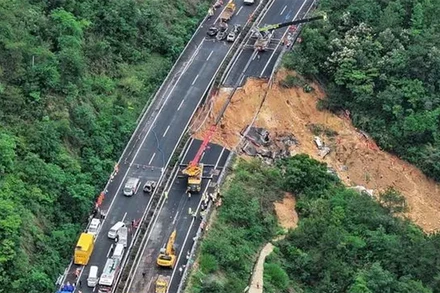 Hiện trường vụ tai nạn (Ảnh: Tân Hoa Xã)