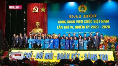 Xây dựng đội ngũ cán bộ công đoàn bản lĩnh, trách nhiệm và sáng tạo