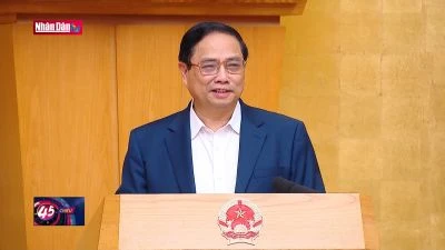 Thủ tướng: Phát huy tinh thần đồng hành với người dân và doanh nghiệp