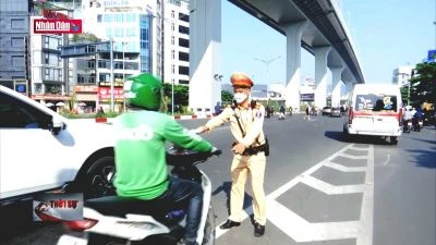 Xử lý dứt điểm tình trạng xe máy đi vào đường vành đai 2 trên cao