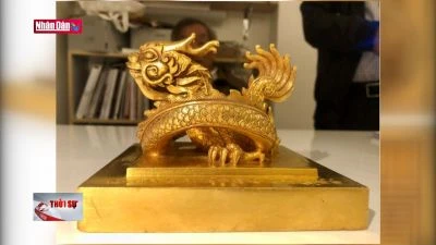 Cuối tháng 10 hồi hương ấn vàng "Hoàng đế chi bảo"