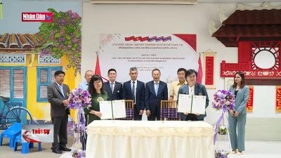 Ra mắt Trung tâm Việt Nam học đầu tiên ở Đông Bắc Thái Lan