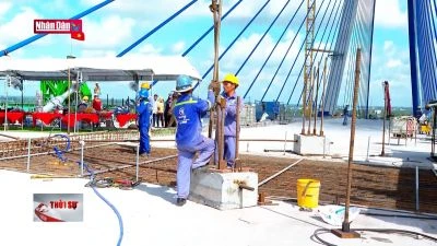 Cầu Mỹ Thuận 2 sẵn sàng chờ hợp long