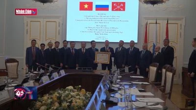 Trao Huân chương cho những đóng góp hữu nghị Việt Nga