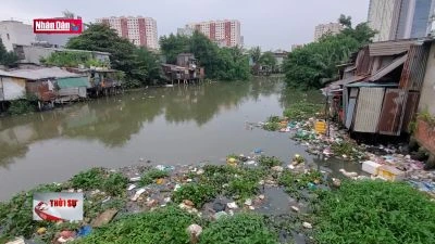 Đẩy nhanh các dự án di dời nhà ven kênh