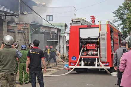 Phòng Cảnh sát Phòng cháy chữa cháy và Cứu nạn cứu hộ (Công an tỉnh Gia Lai) đã kịp thời dập tắt đám cháy.