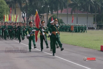 Hình ảnh trong phim tài liệu "Vững bước dưới cờ Đảng".