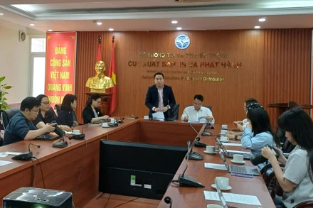 Lãnh đạo Cục Xuất bản, In và Phát hành phát biểu tại họp báo.