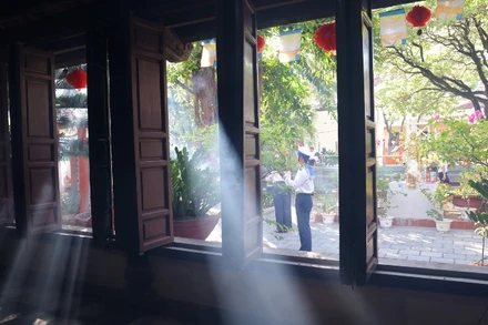 Không gian thanh tịnh, bình yên của chùa Sinh Tồn.