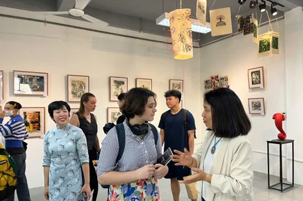 Sự kiện thu hút đông đảo khách tham quan.