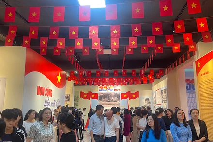 Trưng bày “Non sông liền một dải”mở cửa phục vụ công chúng từ ngày 22/4 đến tháng 8/2025.