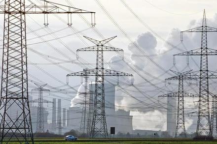 Chính phủ Đức gia hạn hoạt động của ba nhà máy điện hạt nhân.