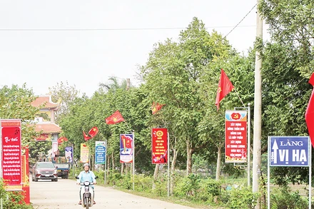 Đường vào Từ đường Nguyễn Khuyến, nơi thờ tự và lưu giữ nhiều kỷ vật gắn bó mật thiết với cuộc đời nhà thơ tại làng Vị Hạ, xã Trung Lương, huyện Bình Lục.