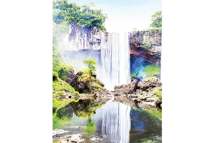 Thơ mộng thác K50 tại Khu dự trữ sinh quyển Cao nguyên Kon Hà Nừng.