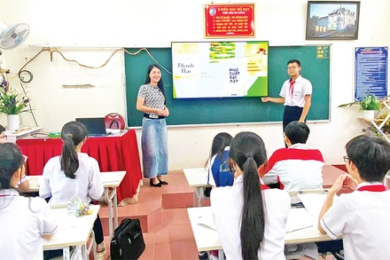 Nhờ ứng dụng chuyển đổi số, những giờ học tại Trường trung học cơ sở Trần Đăng Ninh (thành phố Nam Định, tỉnh Nam Định) sinh động, hiệu quả hơn.