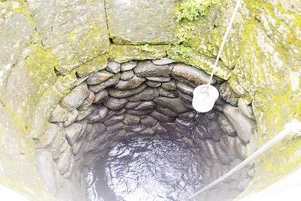 Nước giếng cổ Xó La luôn trong, xanh và ngọt.