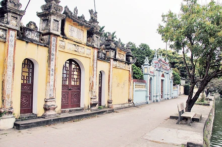 Nét đẹp cổ kính của làng Nôm.