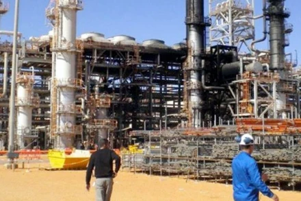 Một cơ sở khai thác khí đốt của Algeria. (Ảnh FRANCE 24)