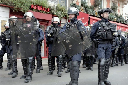 An ninh được tăng cường tại thủ đô Paris.