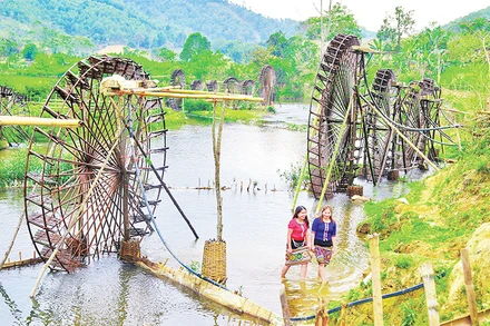 Miền tây Nghệ An là khu vực lưu giữ nhiều nét văn hóa đặc sắc của đồng bào dân tộc thiểu số. (Ảnh ĐÌNH TUYÊN)