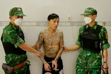 Đối tượng Nguyễn Hồ Ngọc Vinh bị lực lượng Bộ đội Biên phòng Kiên Giang bắt giữ.