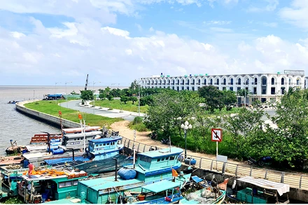 Dự án đô thị lấn biển Rạch Giá có tổng diện tích 420ha, trong đó lấn biển 360ha, dự án được phân thành 5 khu vực. Trong ảnh: Một góc của dự án tại khu vực 5 do Công ty cổ phần đầu tư Phú Cường Kiên Giang làm chủ đầu tư. (Ảnh: Việt Tiến)