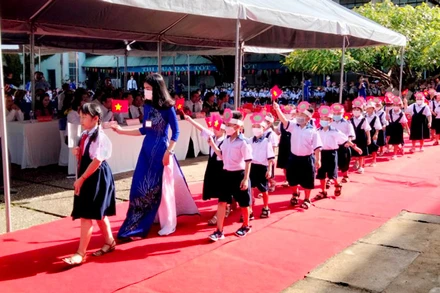 Kiên Giang thiếu giáo viên ở các bộ môn tin học, ngoại ngữ ở bậc tiểu học; nhạc, họa, mỹ thuật ở cấp trung học. 