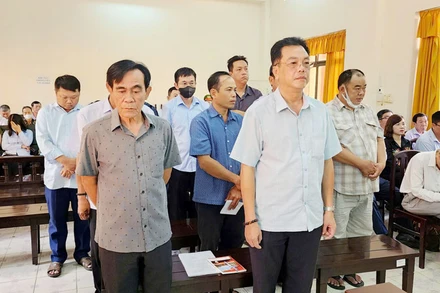 Các bị cáo tại phiên tòa.