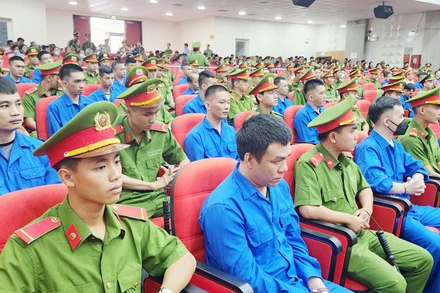 Các bị cáo tại phiên tòa.