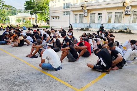 76 đối tượng dương tính với ma túy trong số 110 người được kiểm tra ma túy nhanh.