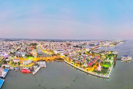 Một góc thành phố Rạch Giá nhìn từ trên cao.