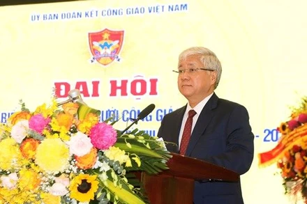 Đồng chí Đỗ Văn Chiến phát biểu ý kiến tại đại hội.