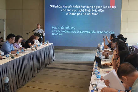 Quang cảnh buổi tọa đàm.