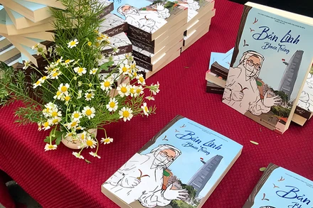 Bìa sách "Bản lĩnh Blouse trắng".