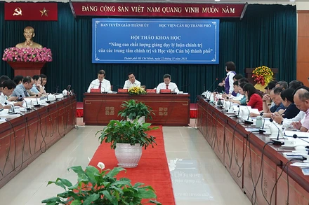 Quang cảnh buổi hội thảo.