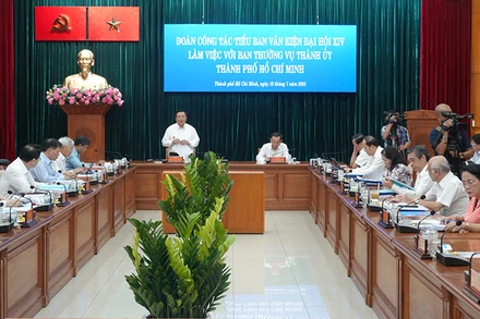 Toàn cảnh buổi làm việc.